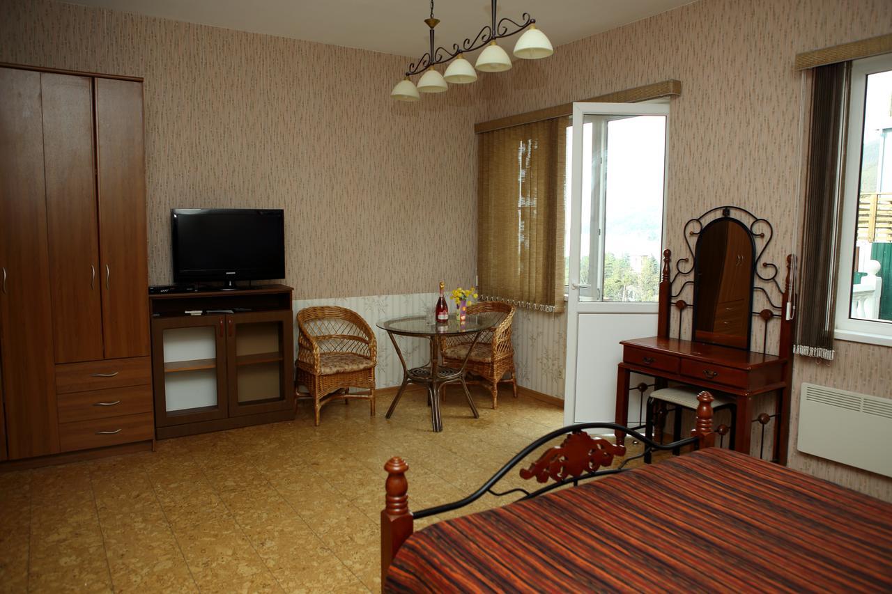 Mamzyshkha Guest House 加格拉 外观 照片