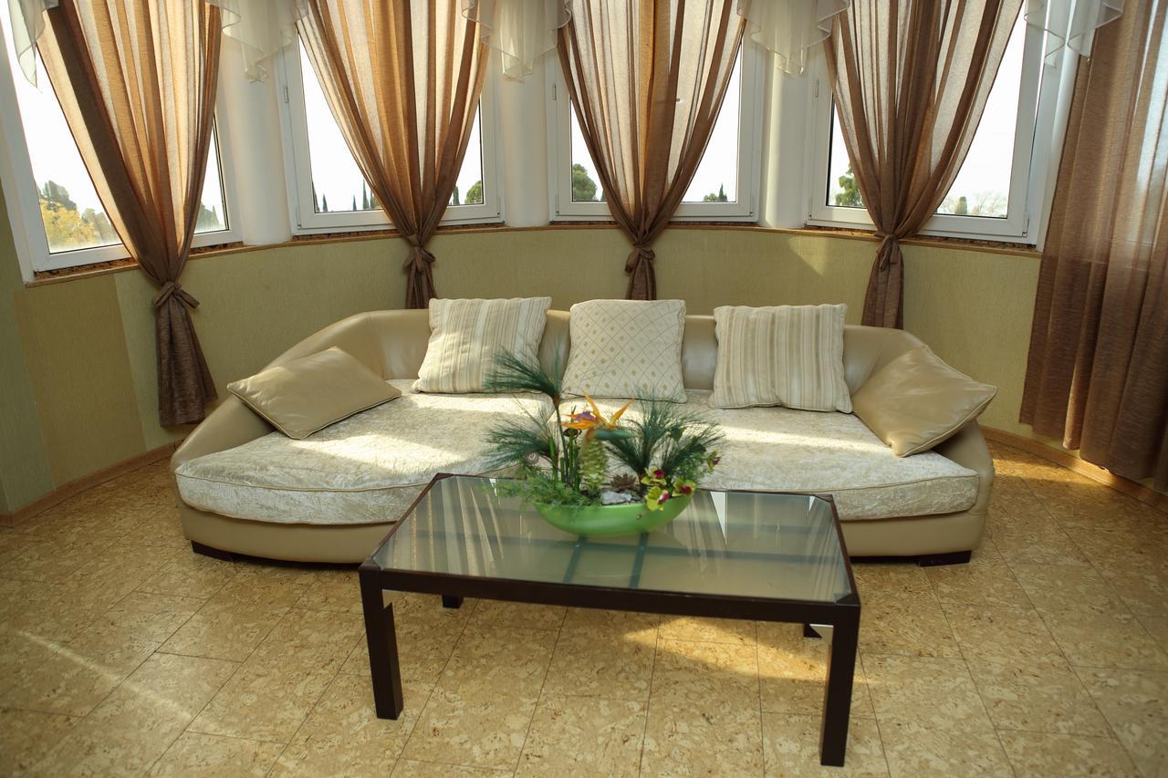 Mamzyshkha Guest House 加格拉 外观 照片